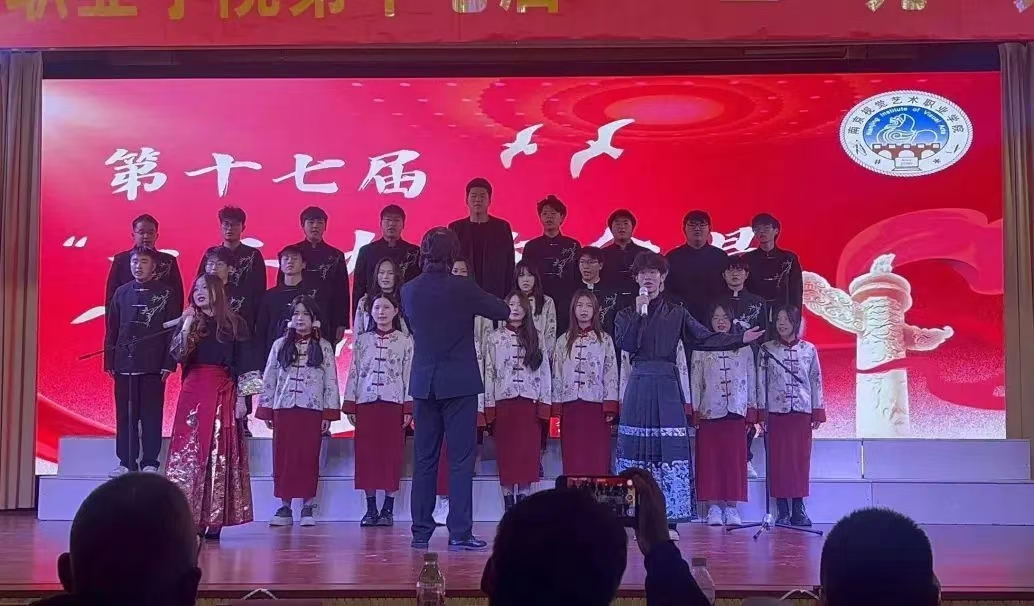 c6d694b61056ba23.jpg c6d694b61056ba23.jpg